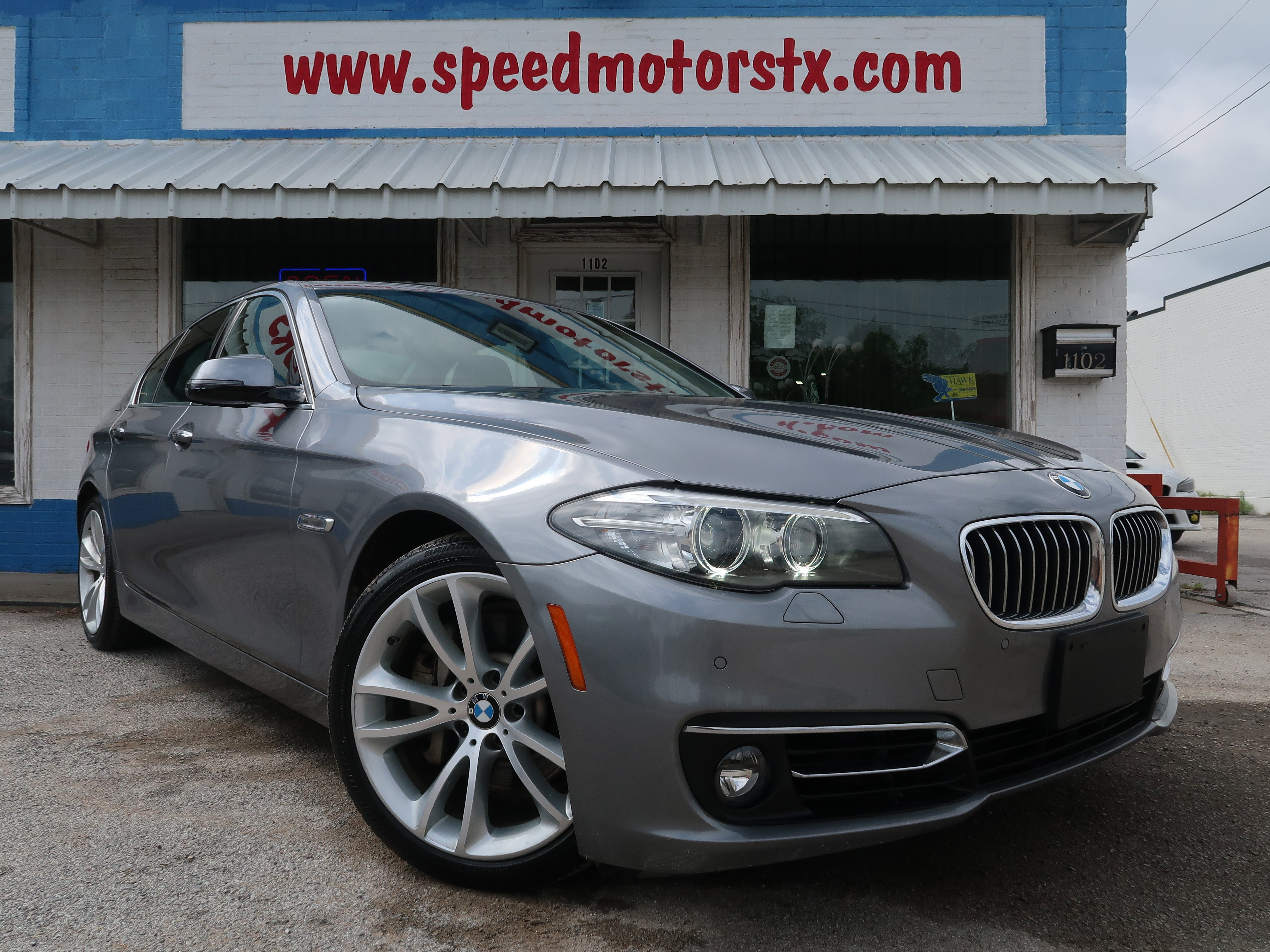 Used 2014 BMW 535d Sedan RWD image 2