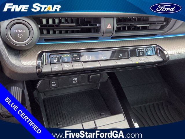 Used 2024 Toyota Prius Limited FWD image 22