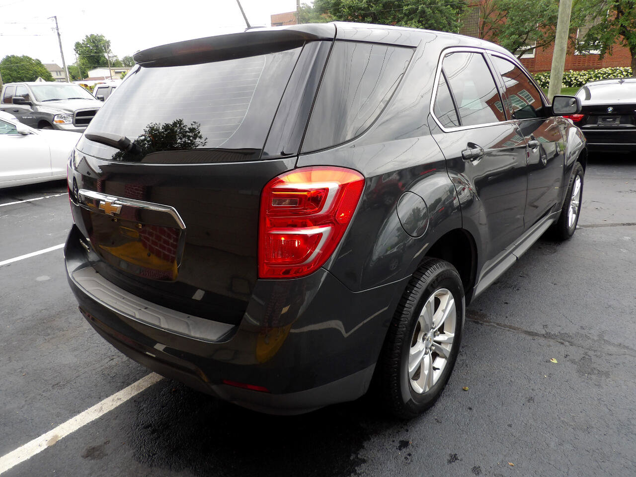 Used 2017 Chevrolet Equinox LS image 6