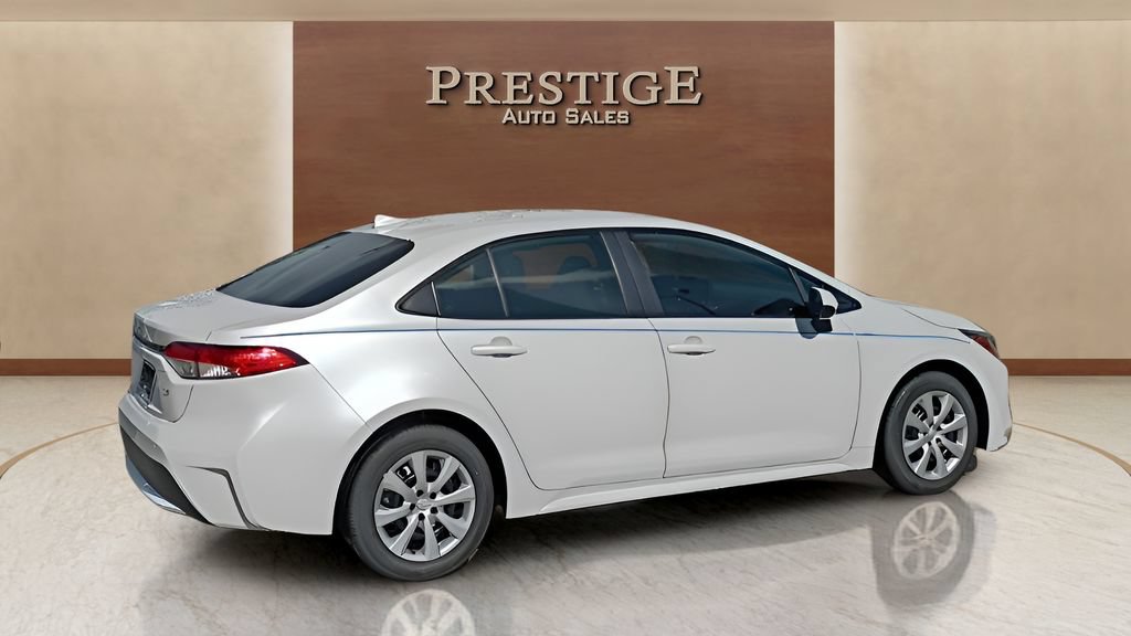 Used 2022 Toyota Corolla LE FWD image 13