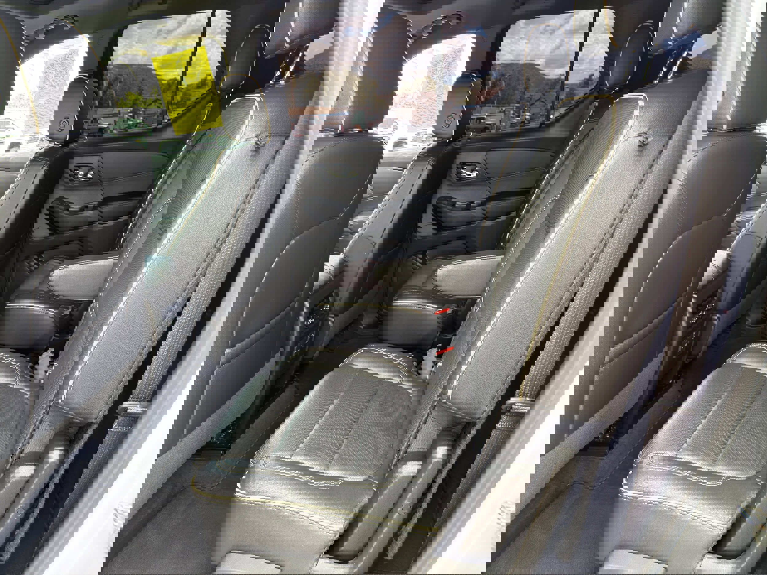 Used 2022 Chevrolet Traverse Premier w/ Redline Edition AWD/4WD image 19