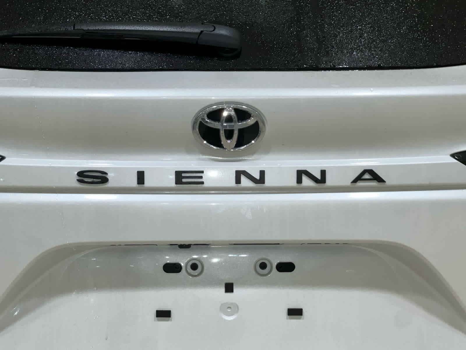 New 2026 Toyota Sienna XLE image 7