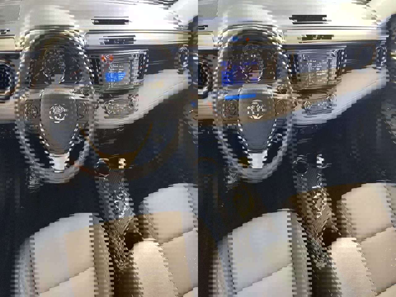 Used 2013 Toyota RAV4 Limited image 21