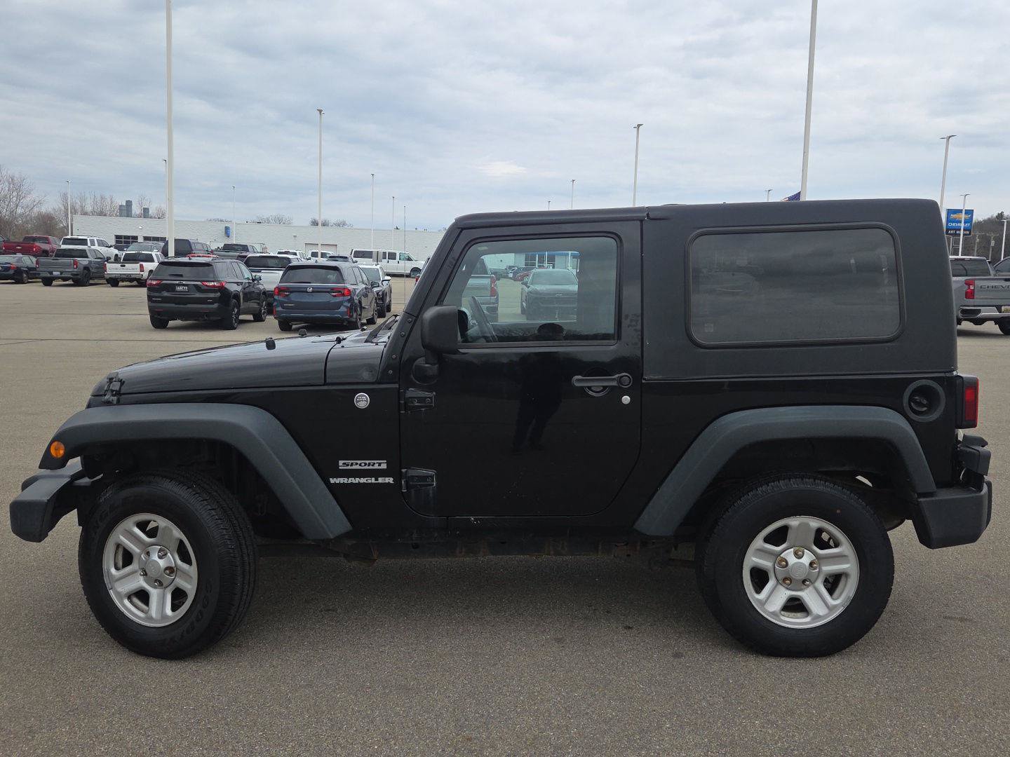 Used 2012 Jeep Wrangler Sport AWD/4WD image 2