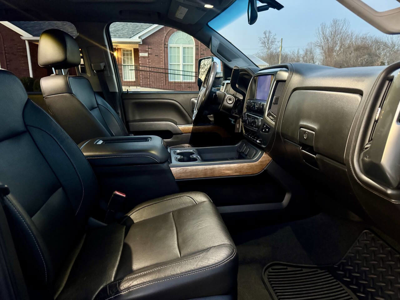 Used 2019 Chevrolet Silverado 3500 LTZ w/ Duramax Plus Package image 27