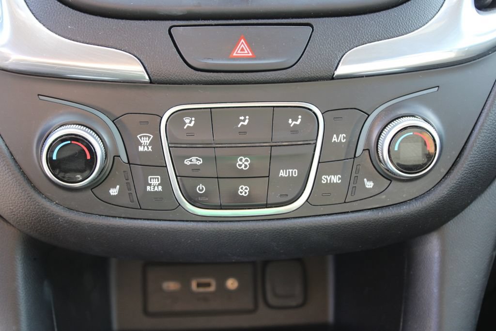 Used 2019 Chevrolet Equinox LT FWD image 19
