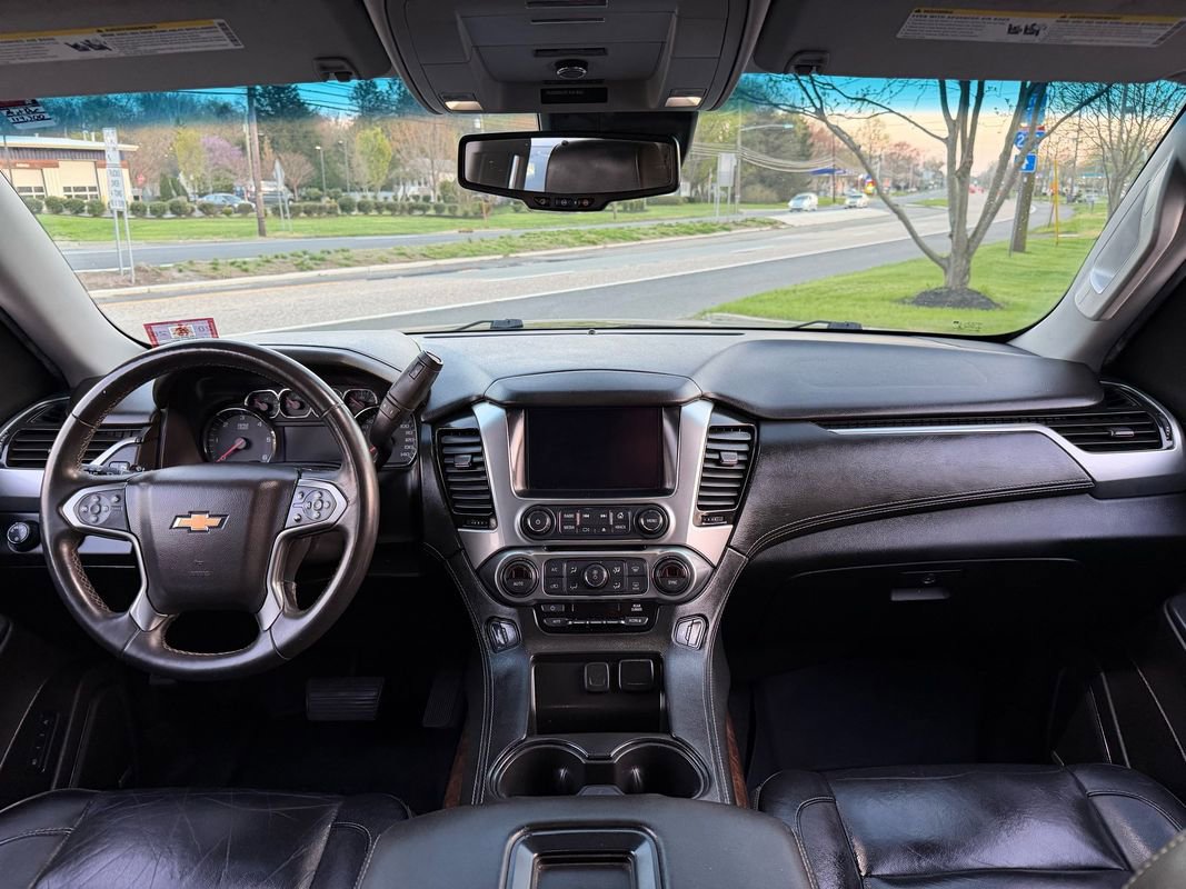 Used 2018 Chevrolet Suburban LT AWD/4WD image 13