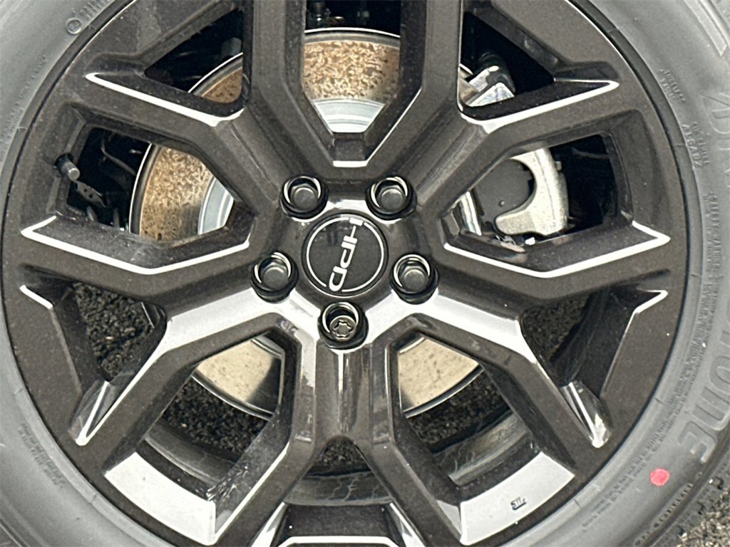 New 2025 Honda Pilot Touring image 5