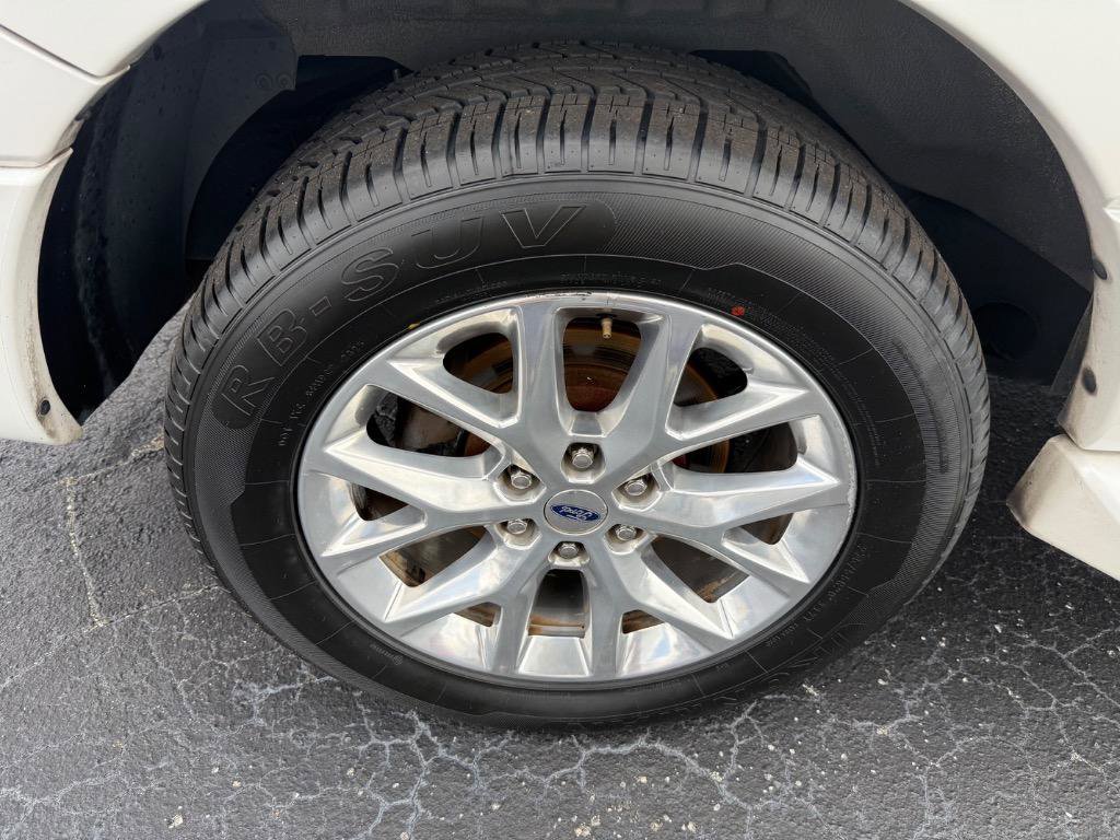 Used 2016 Ford Expedition EL Limited image 24