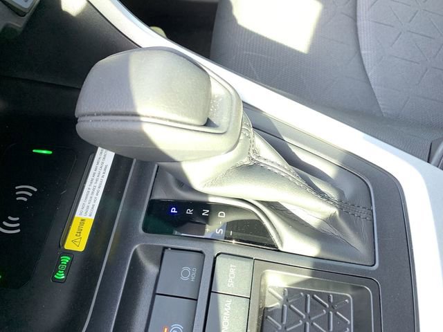 Certified 2025 Toyota RAV4 XLE w/ Convenience Package image 25