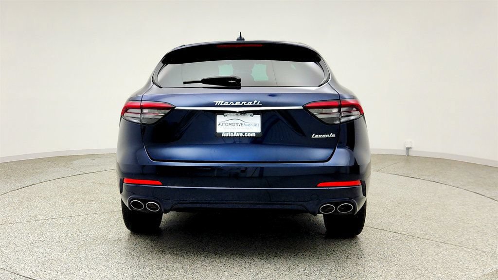 Used 2023 Maserati Levante GT AWD/4WD image 6