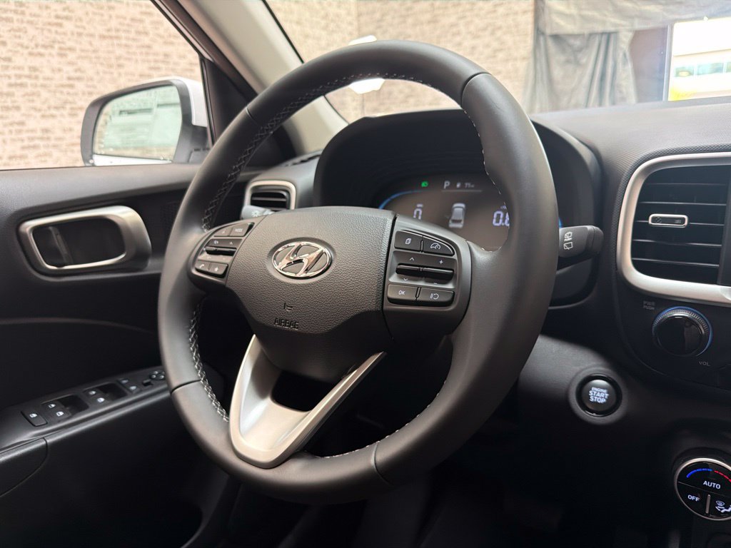 New 2026 Hyundai Venue SEL FWD image 18