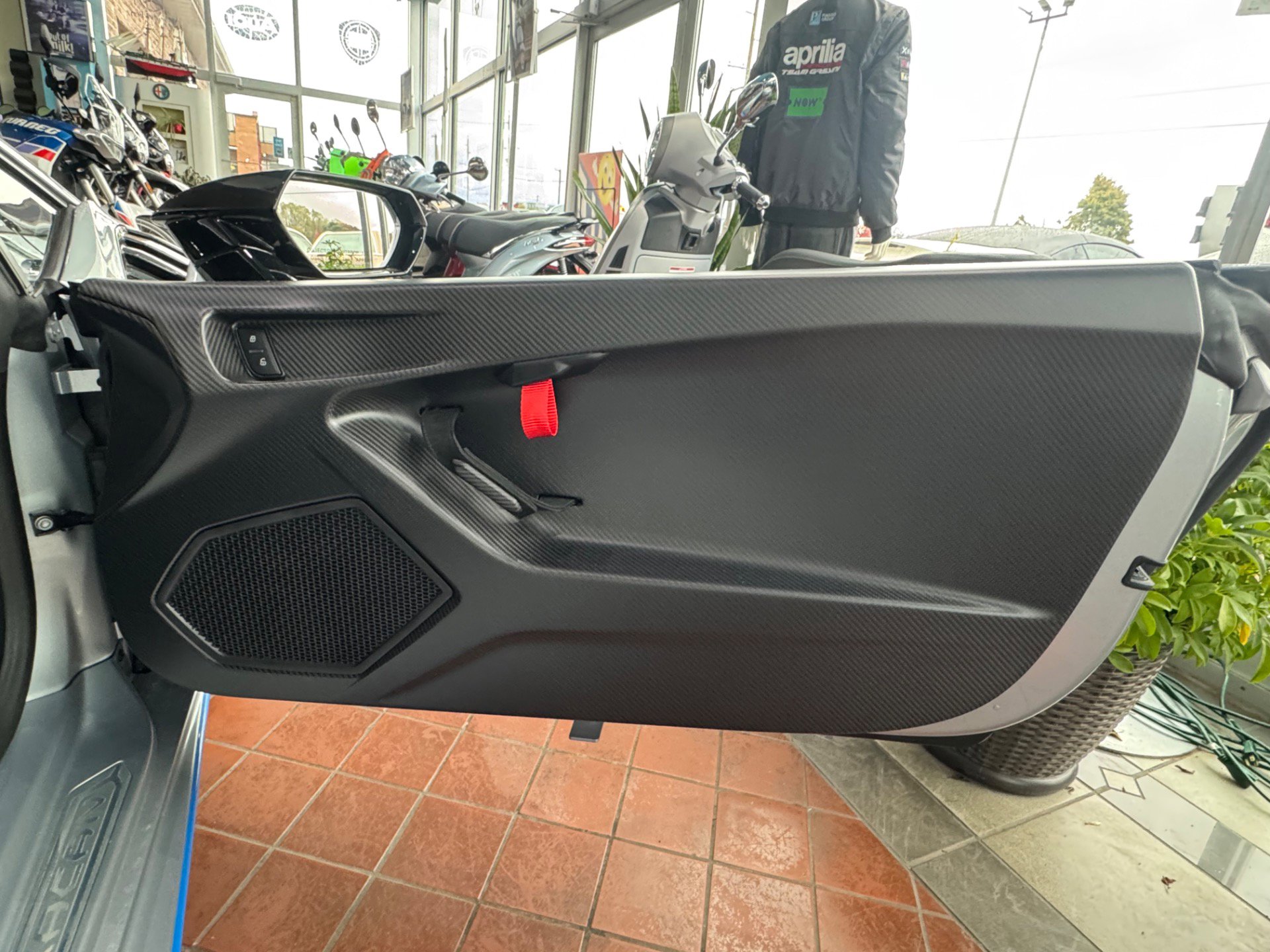 Used 2023 Lamborghini Huracan STO image 25