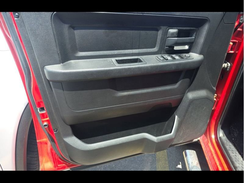 Used 2014 RAM 1500 Express AWD/4WD image 16