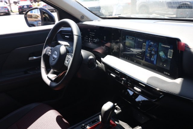 New 2026 Nissan Kicks SR FWD image 20