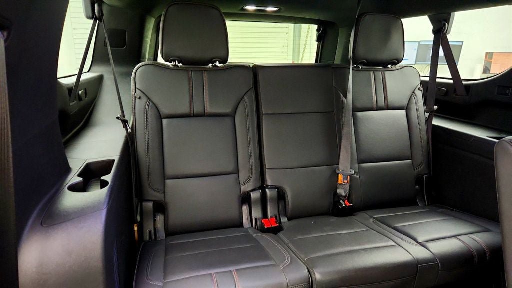 Used 2022 Chevrolet Suburban RST w/ Luxury Package AWD/4WD image 23