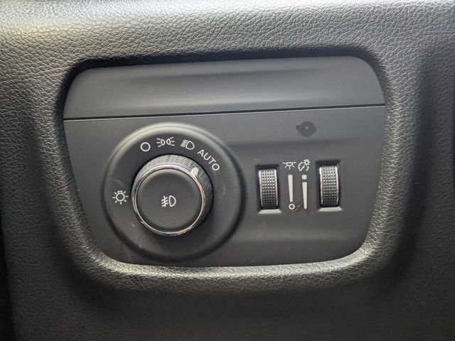 Used 2022 Jeep Grand Cherokee L Limited image 32