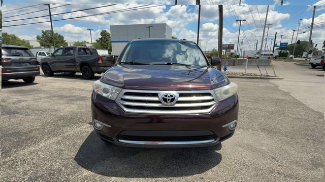 Used 2012 Toyota Highlander 4WD w/ Tech Pkg image 3