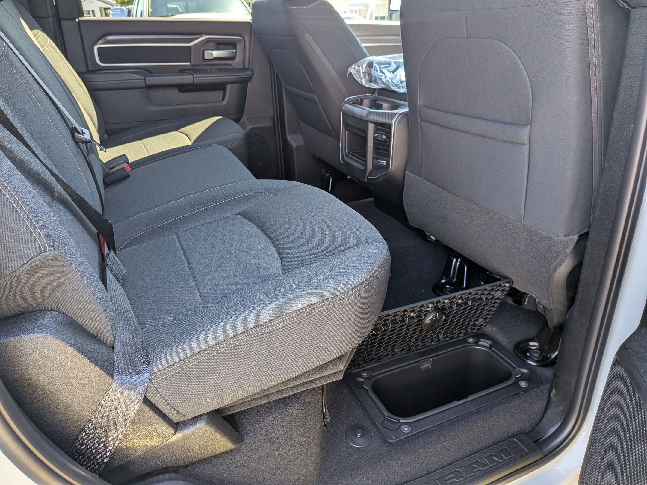 New 2026 RAM 3500 Big Horn AWD/4WD image 21