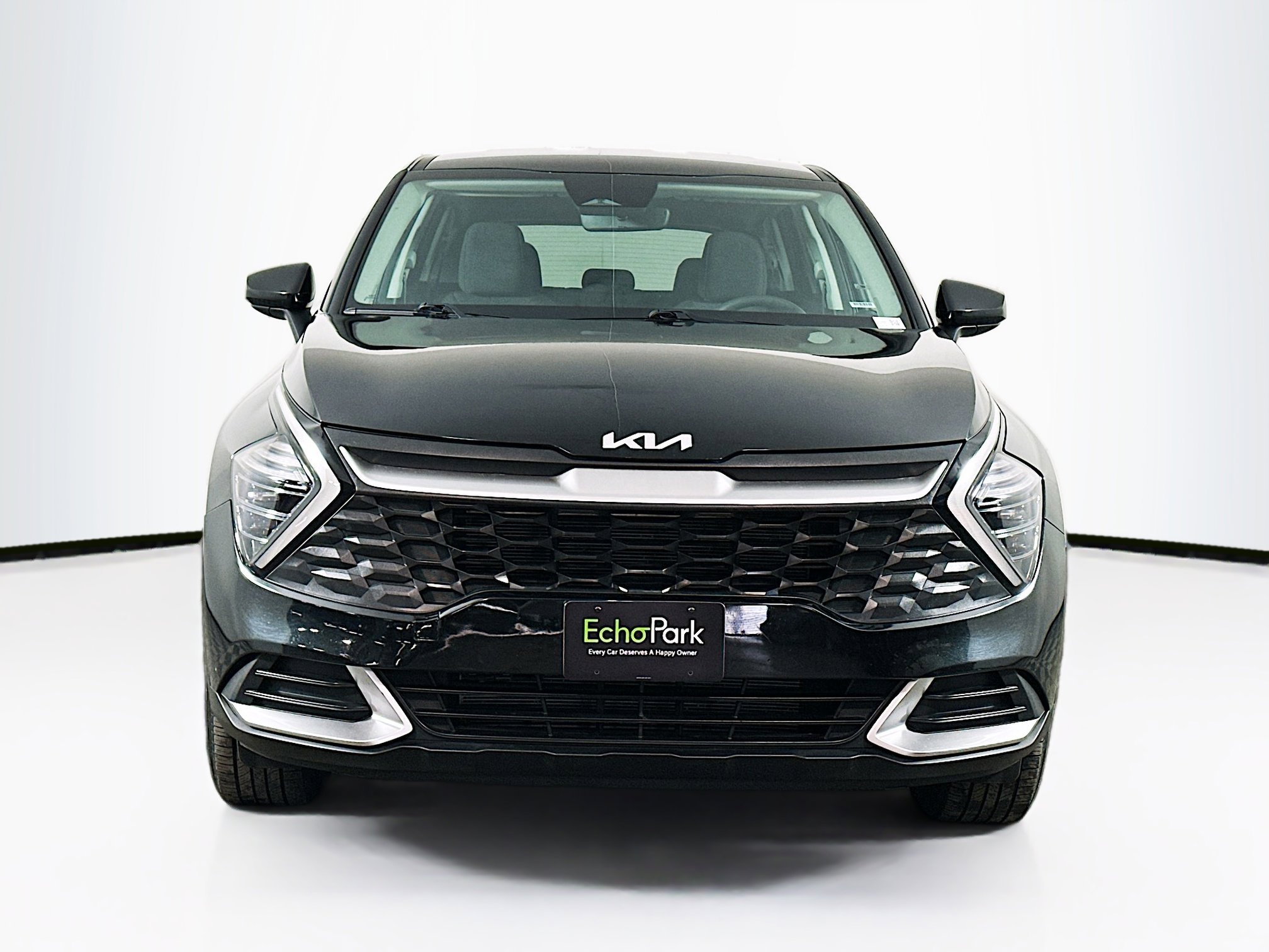 Used 2024 Kia Sportage LX image 2