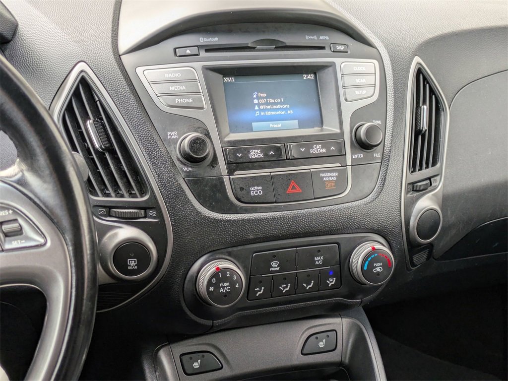 Used 2015 Hyundai Tucson SE image 23