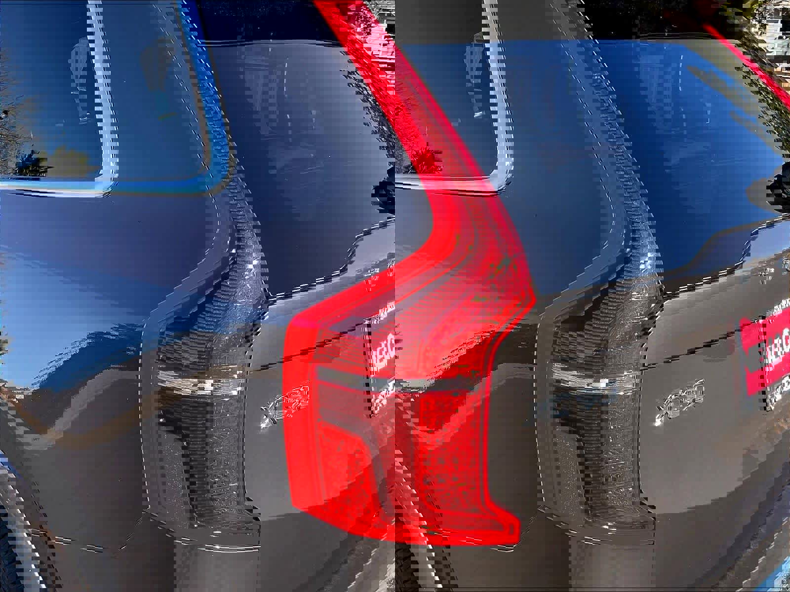 Used 2023 Volvo XC90 T8 Plus image 33