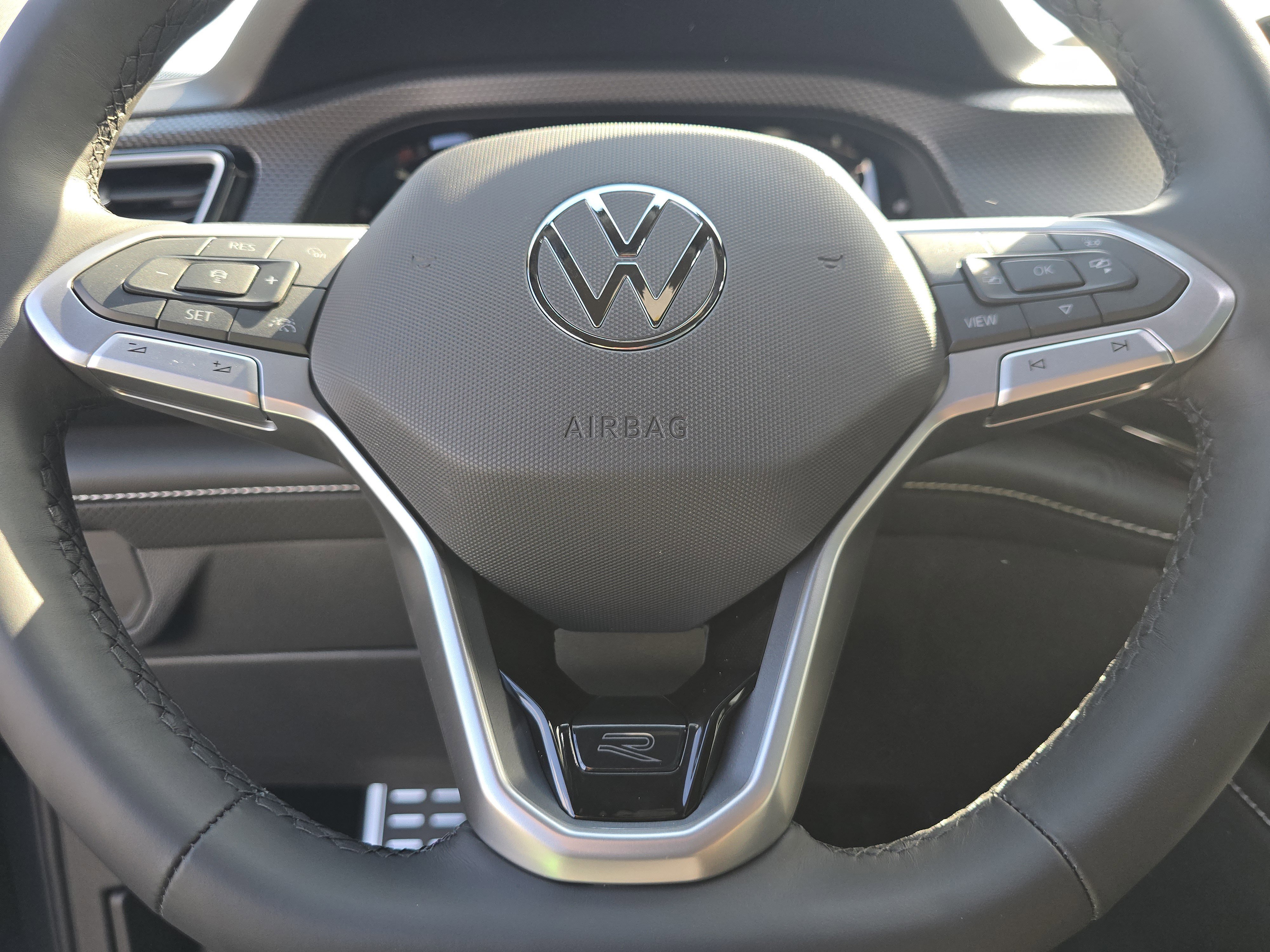 New 2026 Volkswagen Atlas Cross Sport SEL Premium R-Line image 22