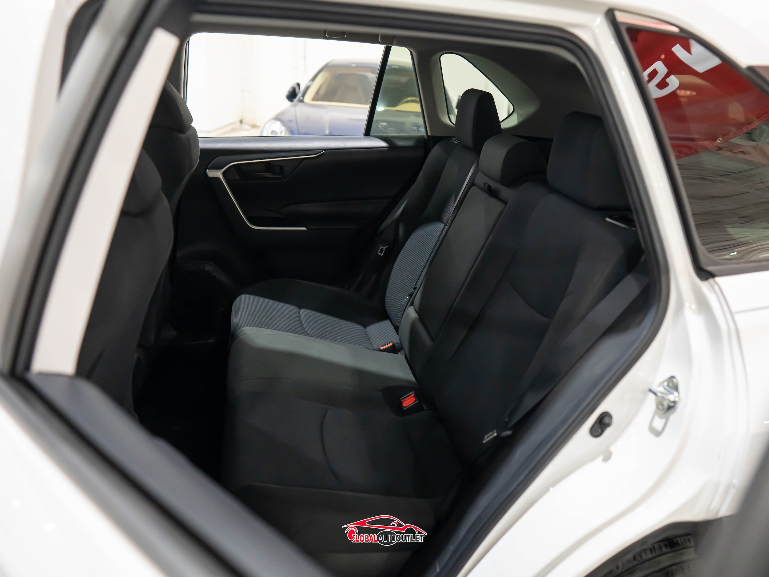Used 2020 Toyota RAV4 LE image 20
