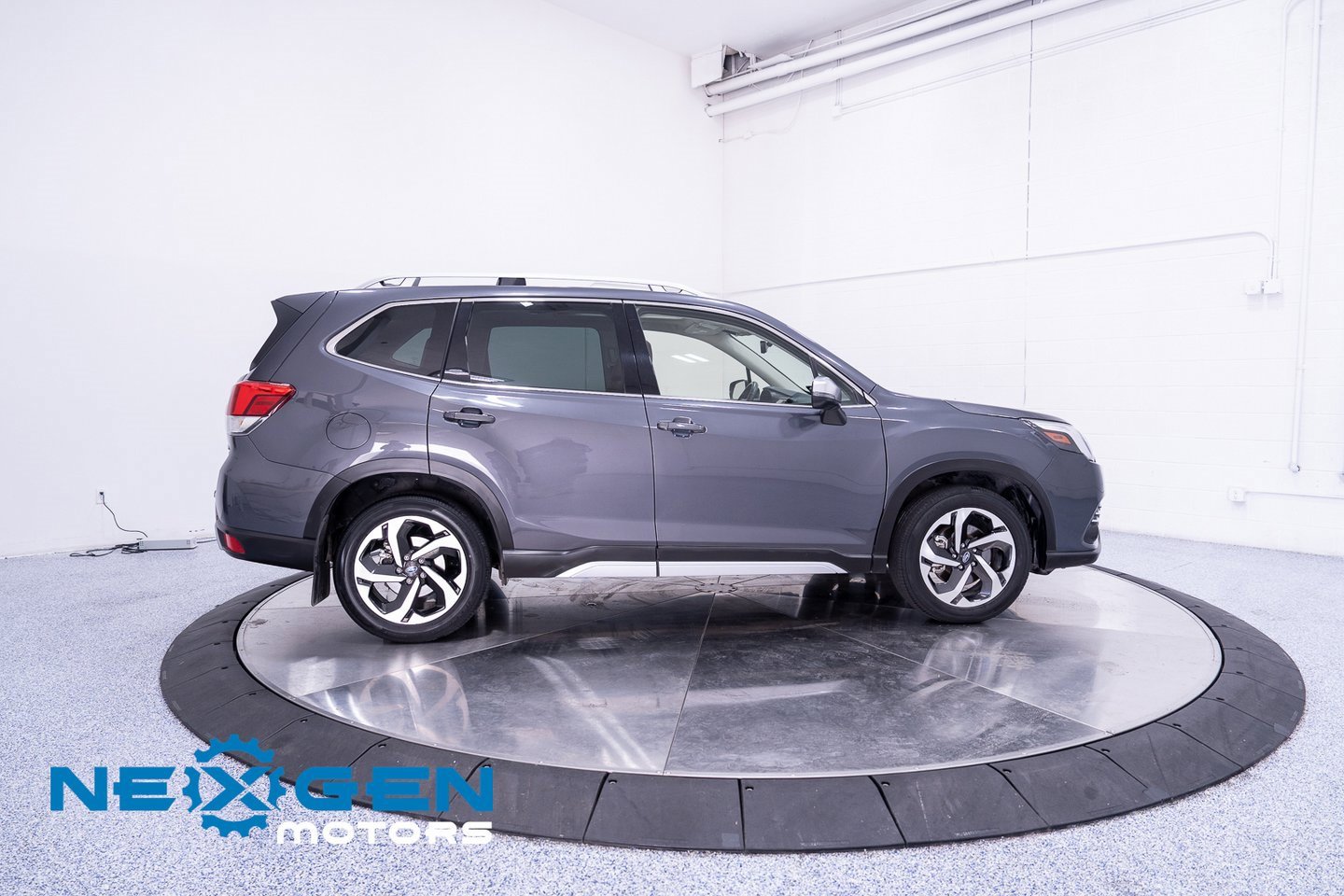 Used 2023 Subaru Forester Touring image 37
