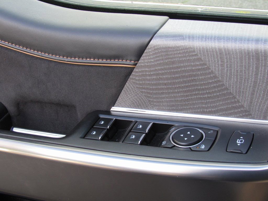 Used 2023 Ford F450 Platinum w/ FX4 Off-Road Package image 44