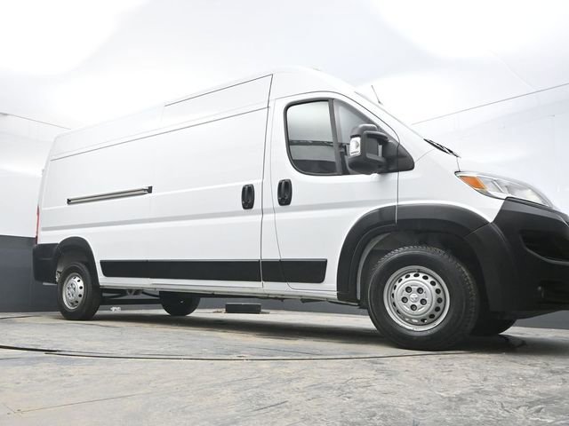 Used 2025 RAM ProMaster 2500 w/ Convenience Group image 30