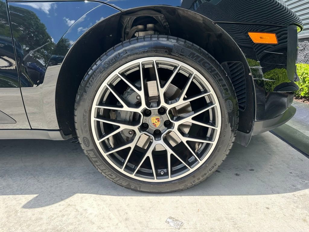 Certified 2019 Porsche Macan S image 15