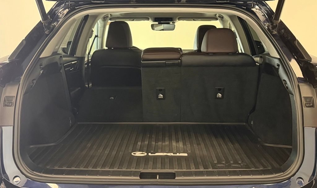 Used 2019 Lexus RX 350 AWD w/ Navigation Package image 28