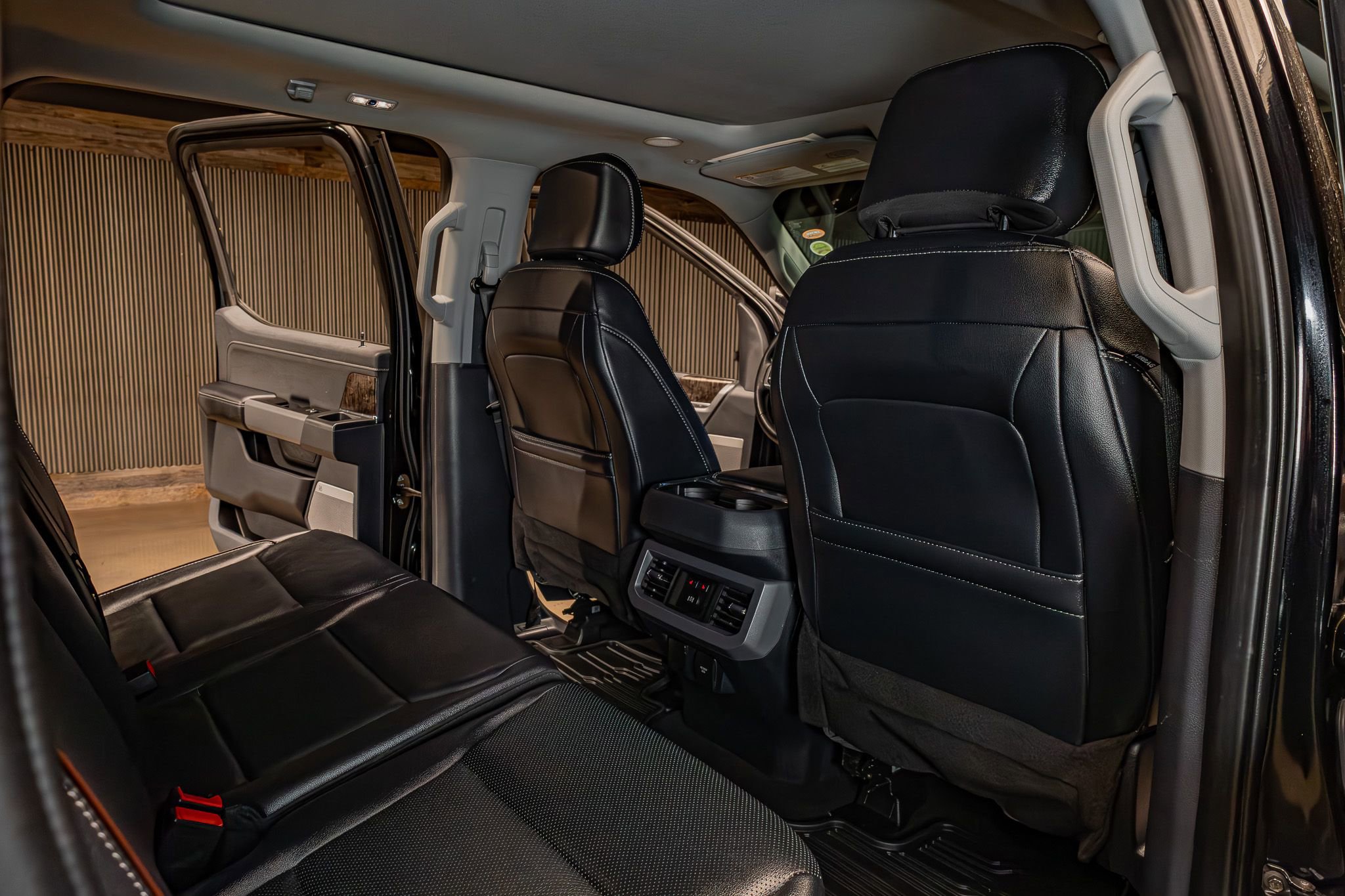 Used 2024 Ford F250 Lariat w/ Lariat Ultimate Package image 23