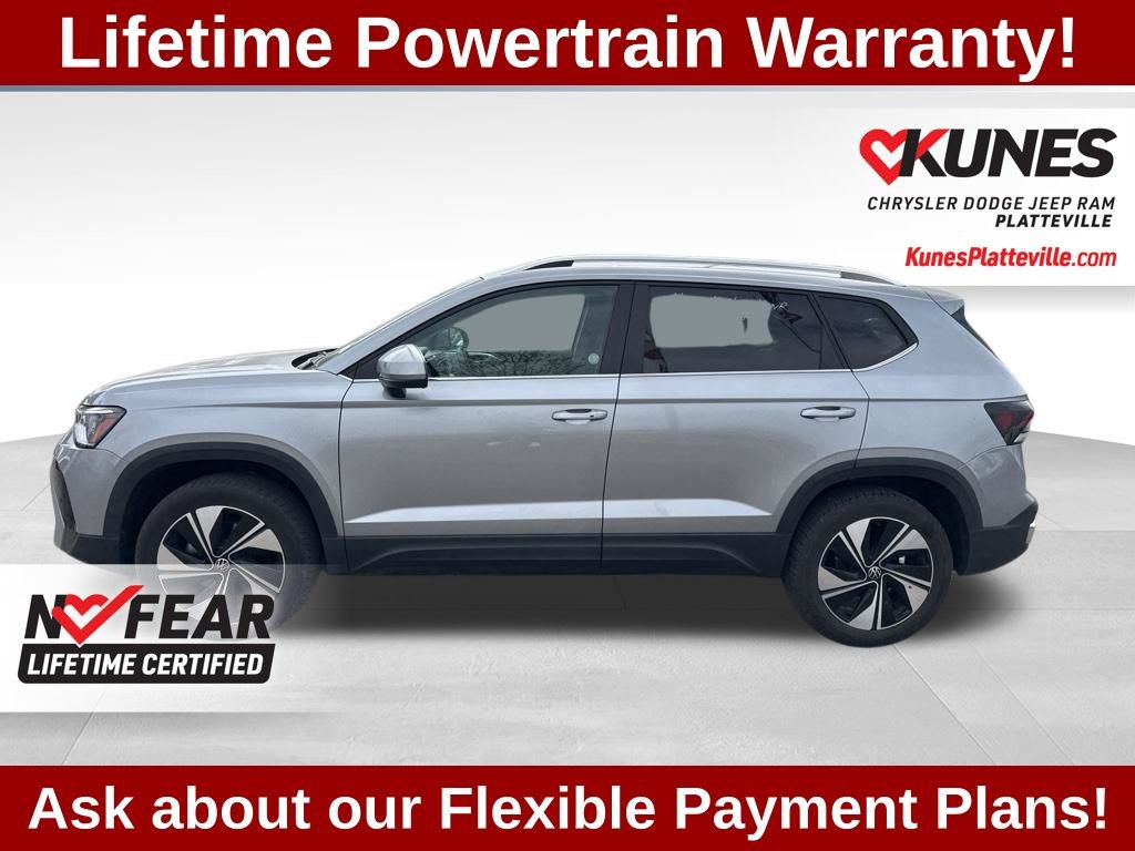 Used 2025 Volkswagen Taos SE image 7