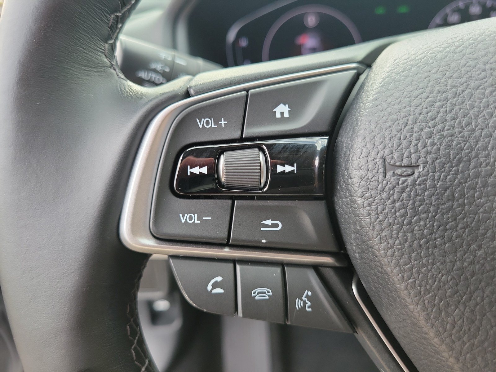 Used 2020 Honda Accord EX-L image 18