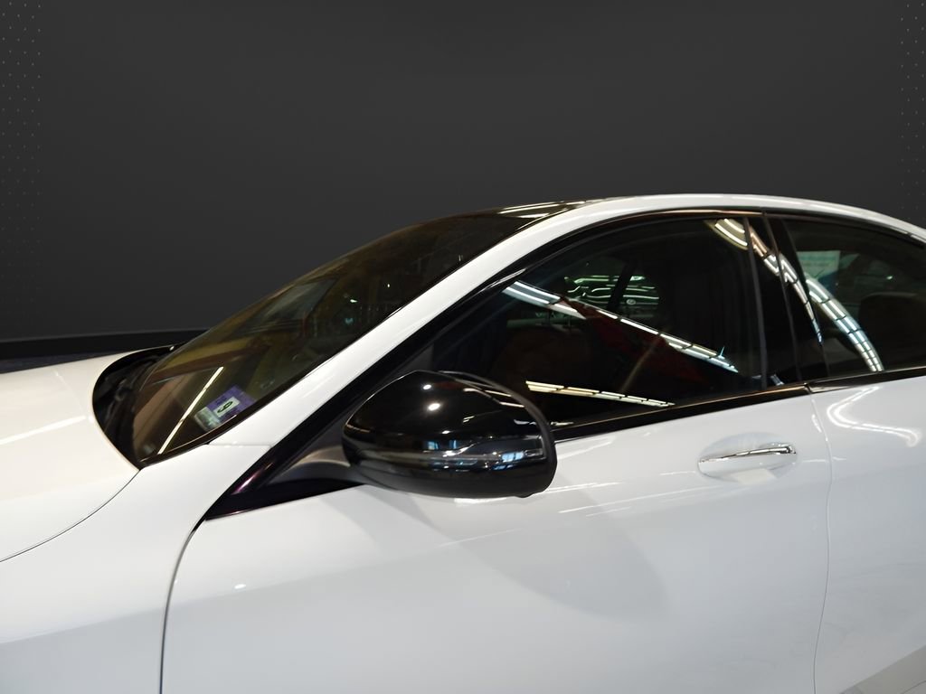 Used 2019 Mercedes-Benz C 300 4MATIC Sedan image 11