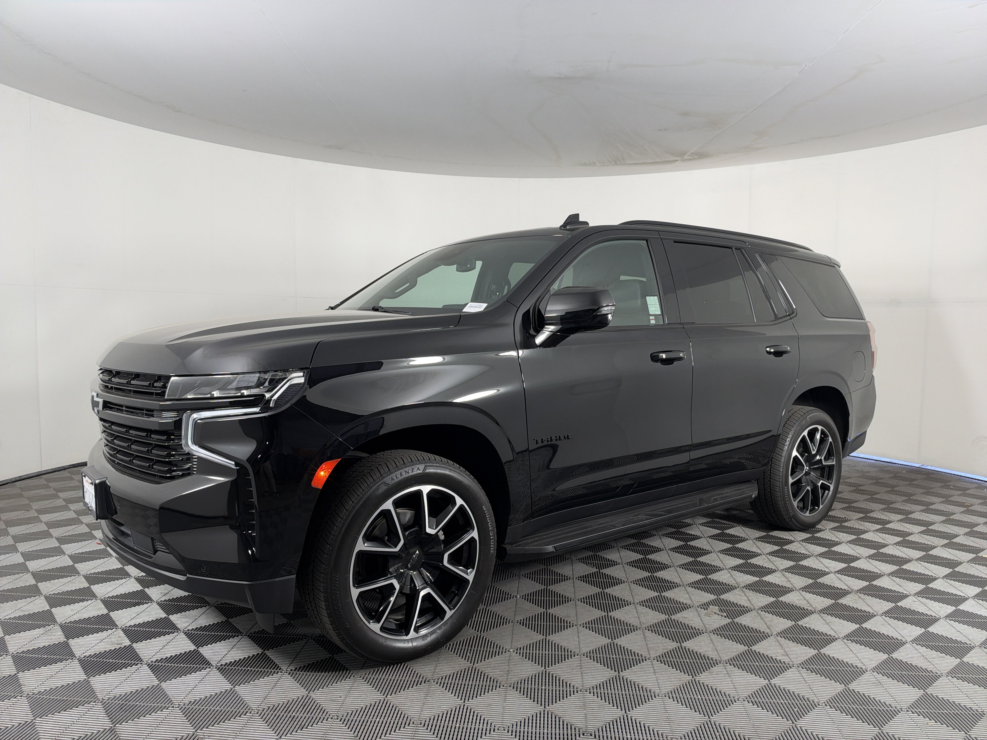 Used 2024 Chevrolet Tahoe RST w/ Luxury Package AWD/4WD image 11