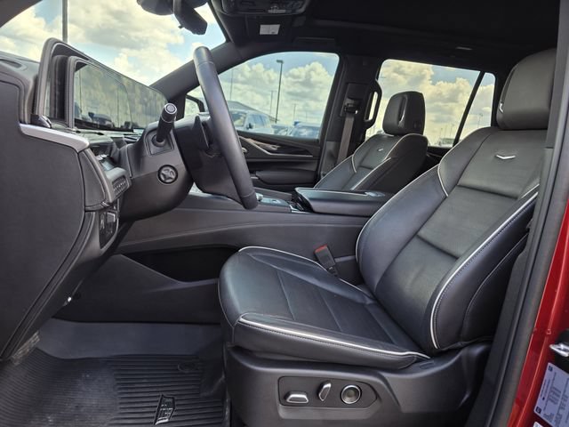 Used 2024 Cadillac Escalade Sport w/ LPO, ONYX Package AWD/4WD image 13