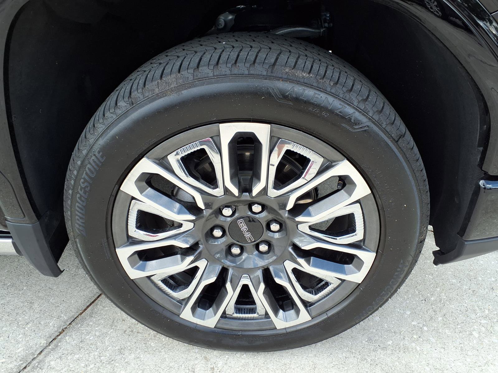 Used 2025 GMC Sierra 1500 Denali Ultimate AWD/4WD image 8