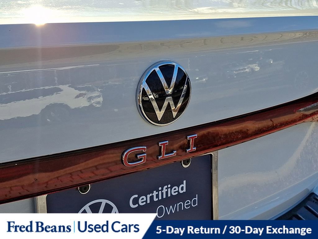 Certified 2025 Volkswagen Jetta GLI Autobahn image 32