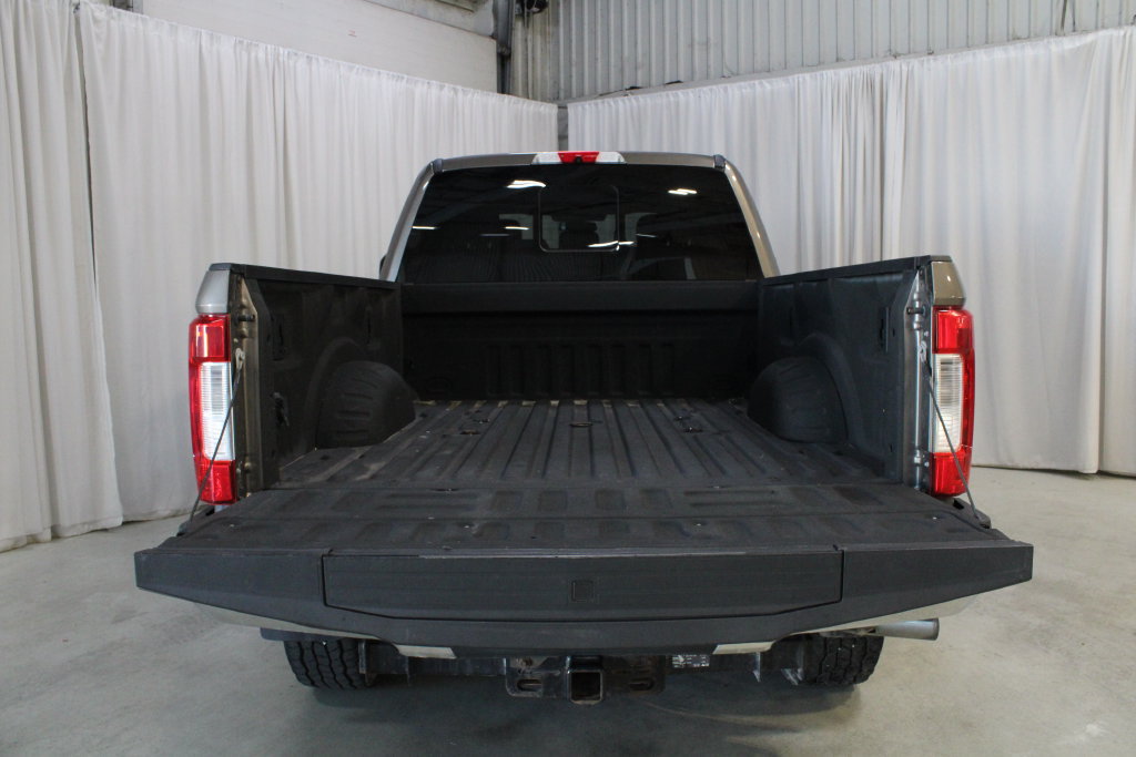 Used 2019 Ford F350 XLT w/ XLT Premium Package AWD/4WD image 29