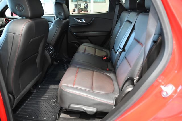 Used 2024 Chevrolet Blazer RS w/ Enhanced Convenience Package image 11