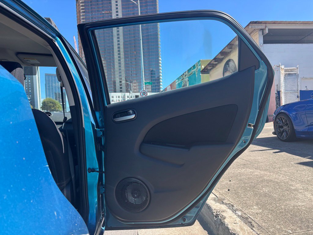 Used 2011 MAZDA MAZDA2 Touring FWD image 15
