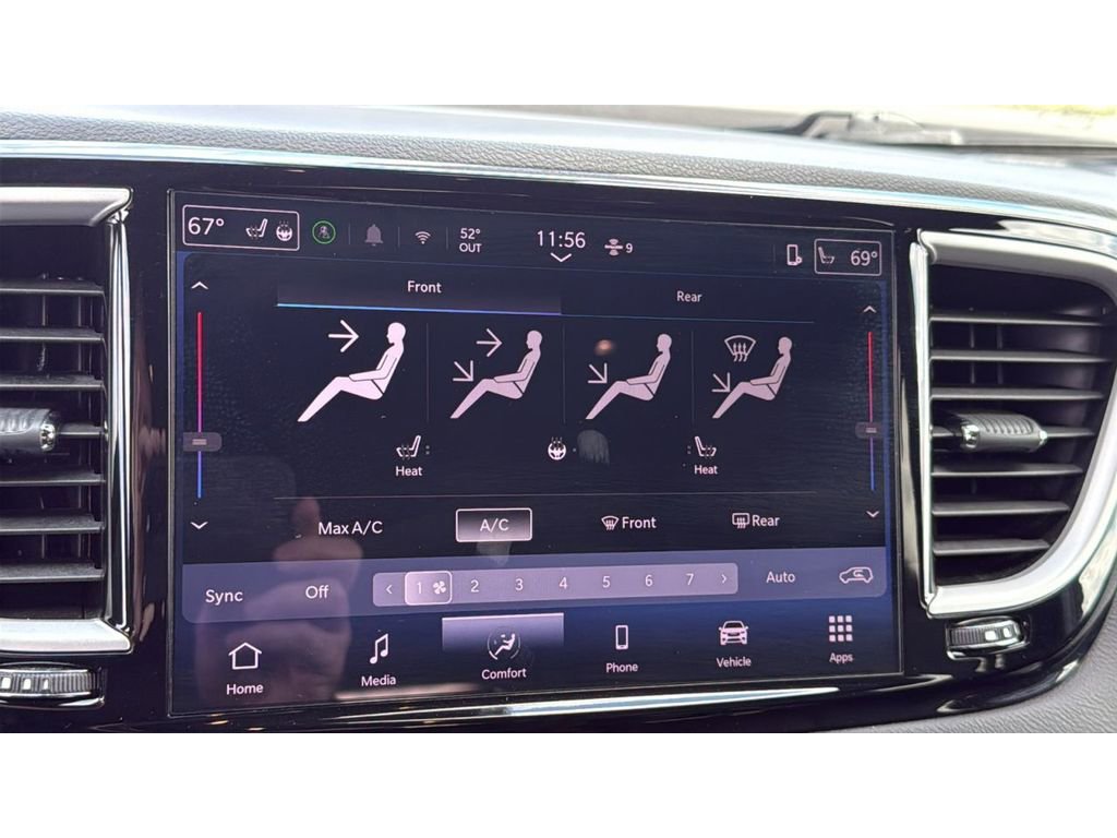 Used 2025 Chrysler Pacifica Select FWD image 19