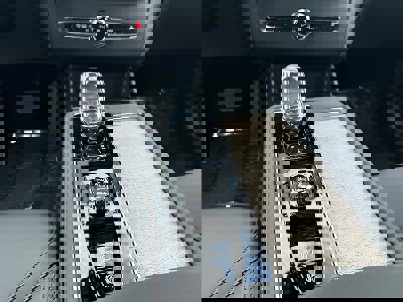 New 2025 Volvo XC90 T8 Plus image 14