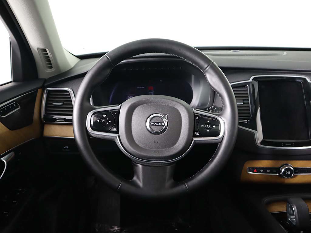 Used 2025 Volvo XC90 B6 Plus w/ Protection Package Premier AWD/4WD image 46