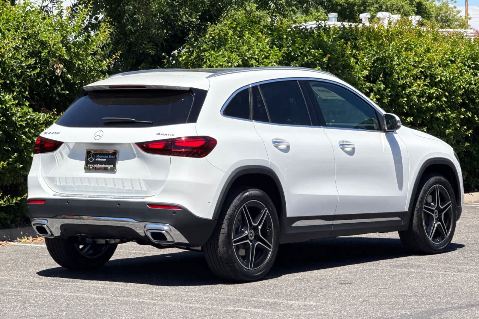 New 2026 Mercedes-Benz GLA 250 4MATIC image 3