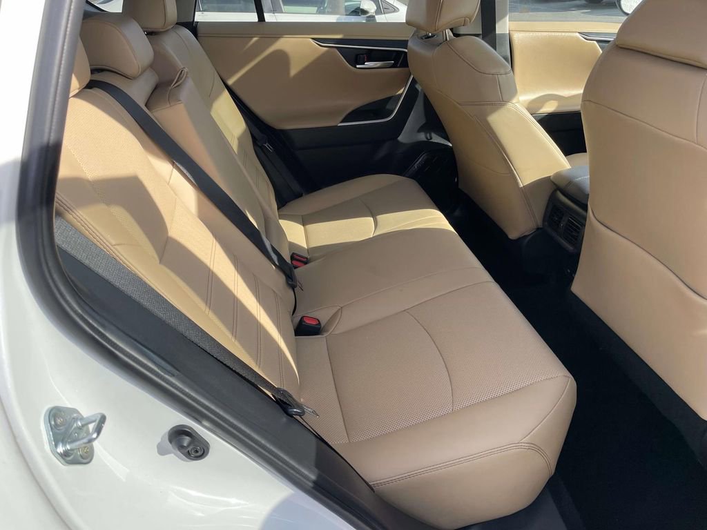 Used 2024 Toyota RAV4 Limited image 45