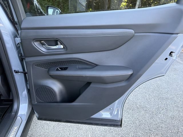 Certified 2024 Nissan Ariya FWD image 18
